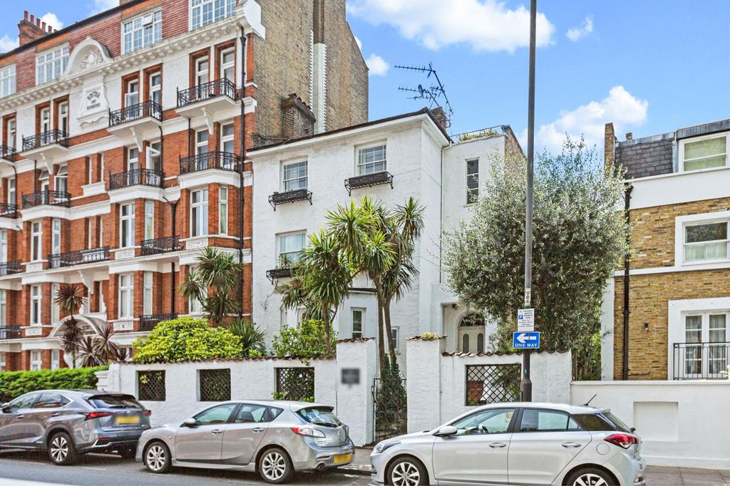 Property photo 2 of 16 Picture No. 10