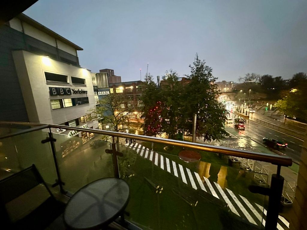 Property photo 3 of 8