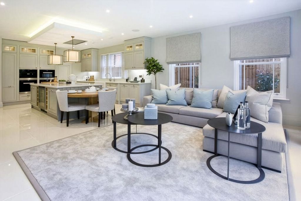 Property photo 3 of 20