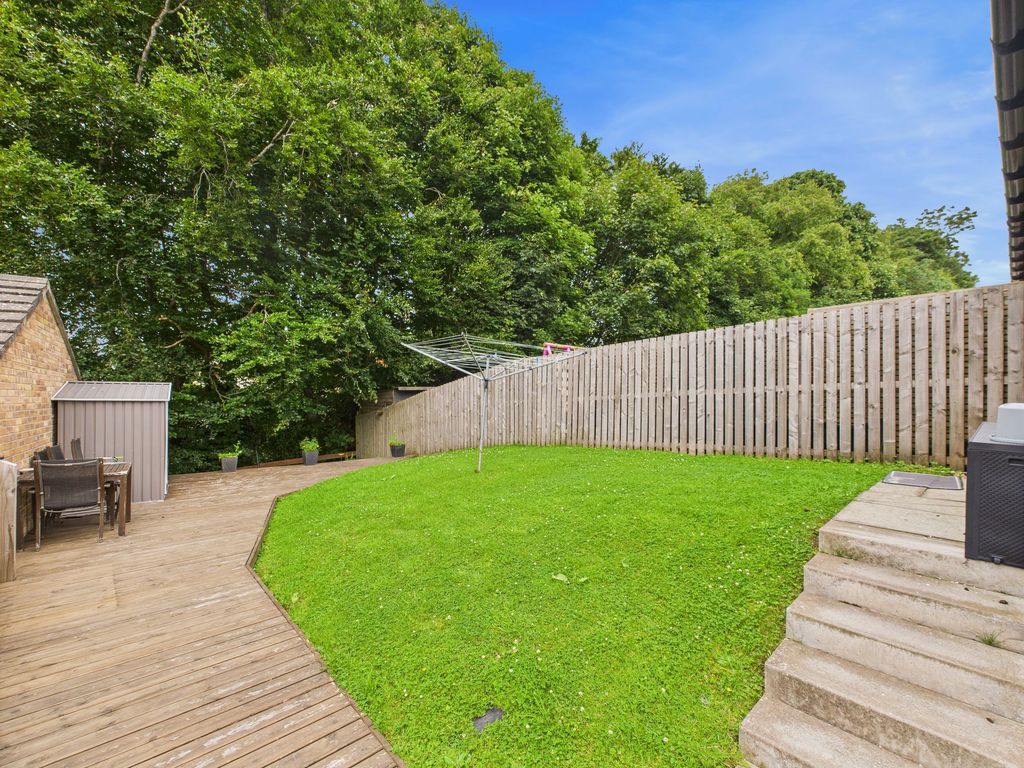 Property photo 2 of 13 Garden