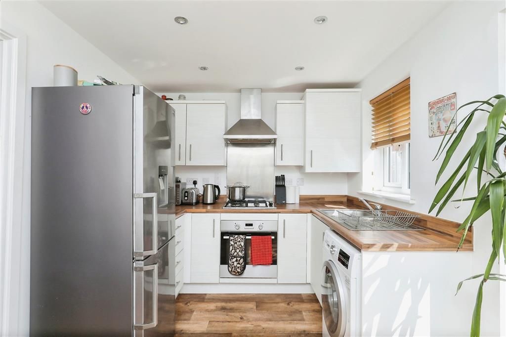 Property photo 2 of 10 Bedroom 2