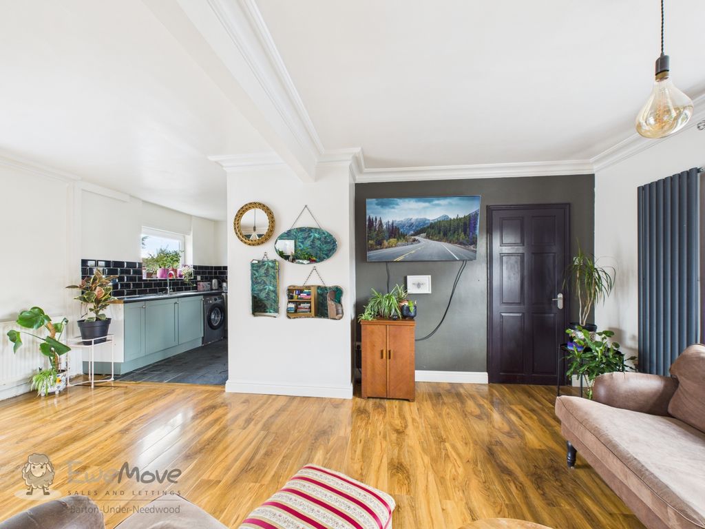 Property photo 2 of 9 Living Room c