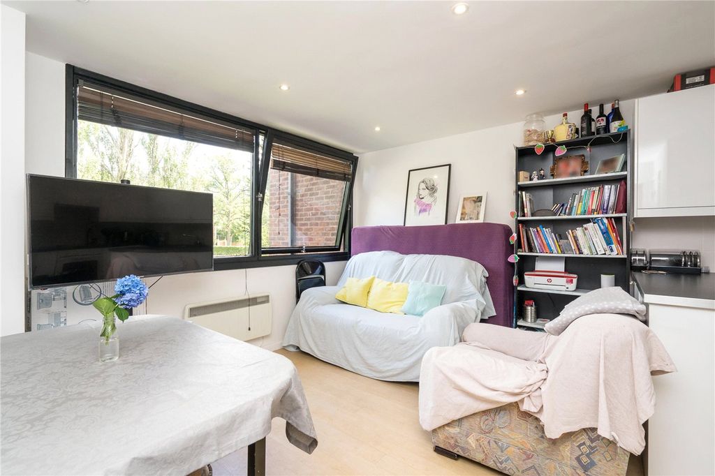 Property photo 2 of 7 Picture No. 03