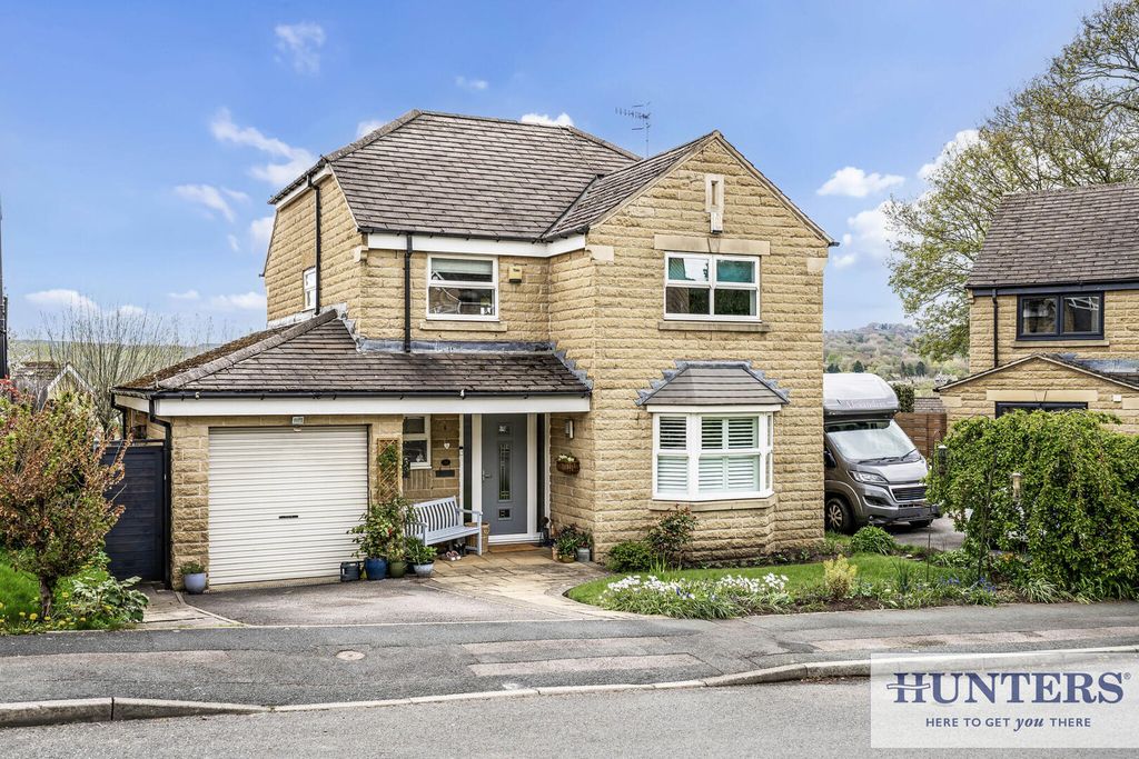 Property photo 1 of 24 Front (Exterior)