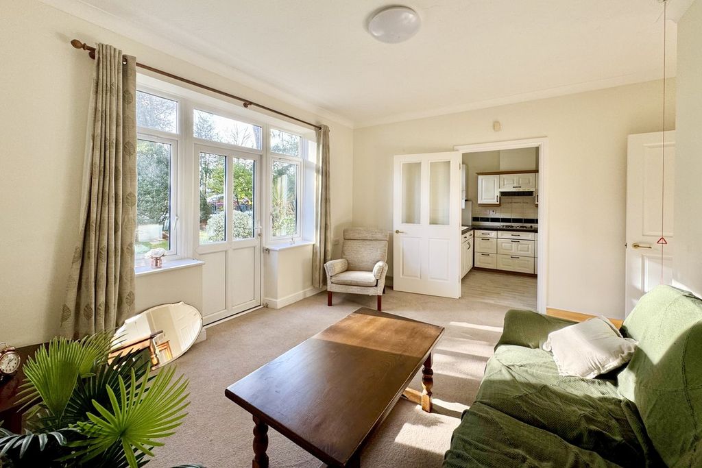 Property photo 2 of 17