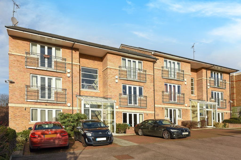 Property photo 3 of 8