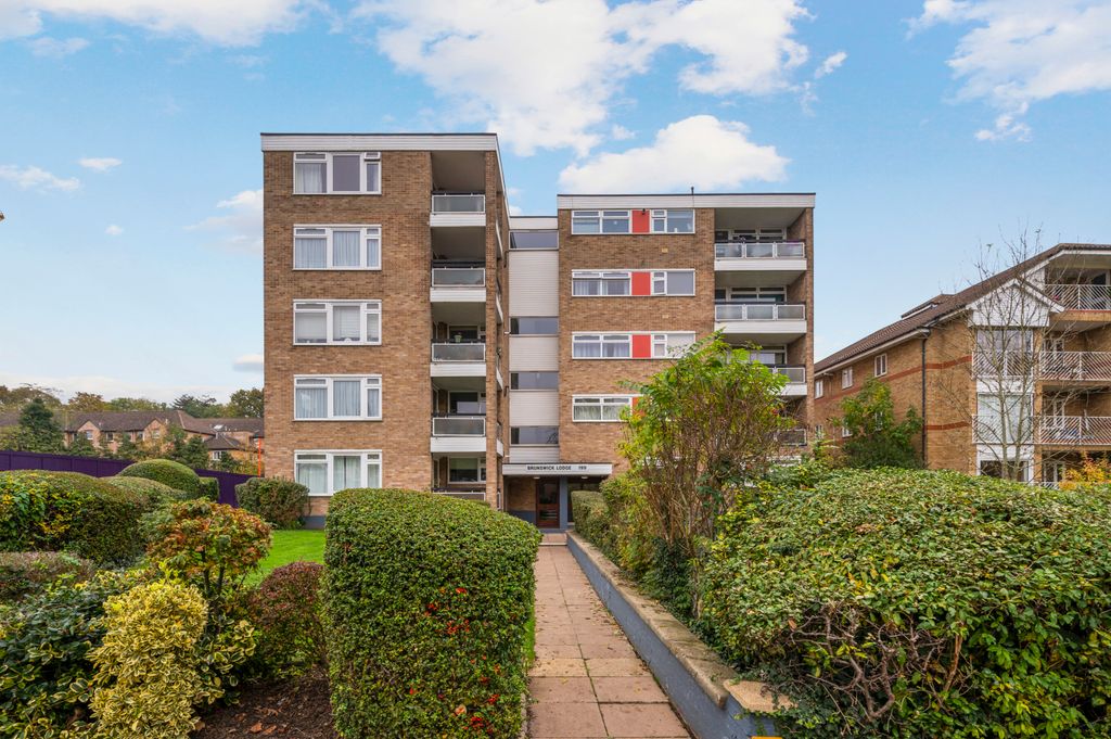 Property photo 1 of 8 Picture No. 02