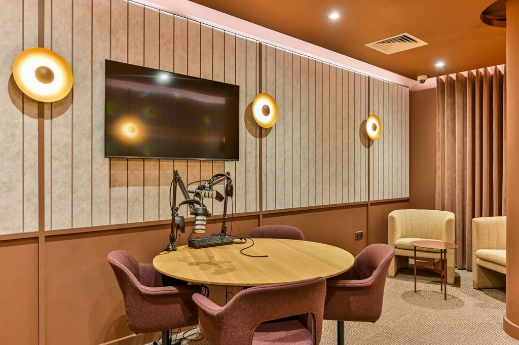 Property photo 1 of 39