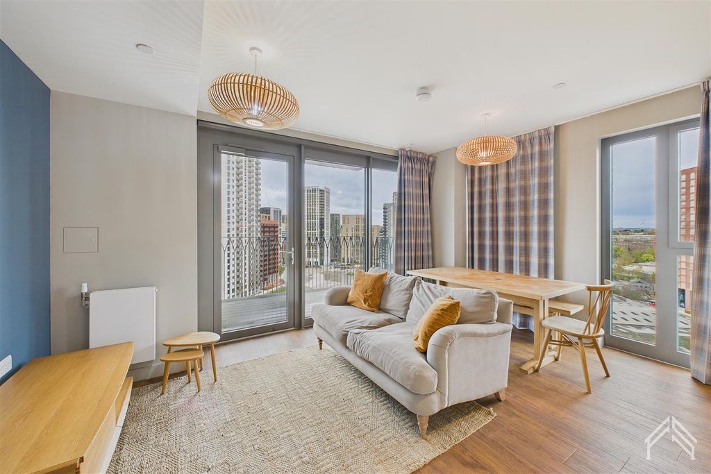 Property photo 1 of 12 Cam02700G0-Pr0426-Still018.Jpg