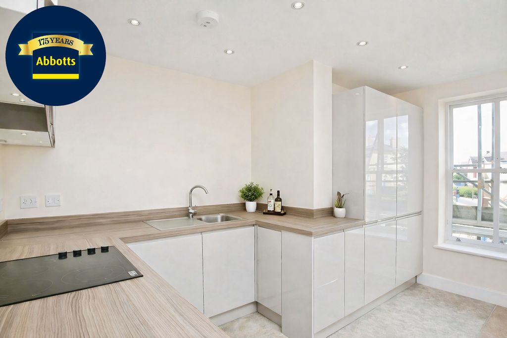 Property photo 2 of 5