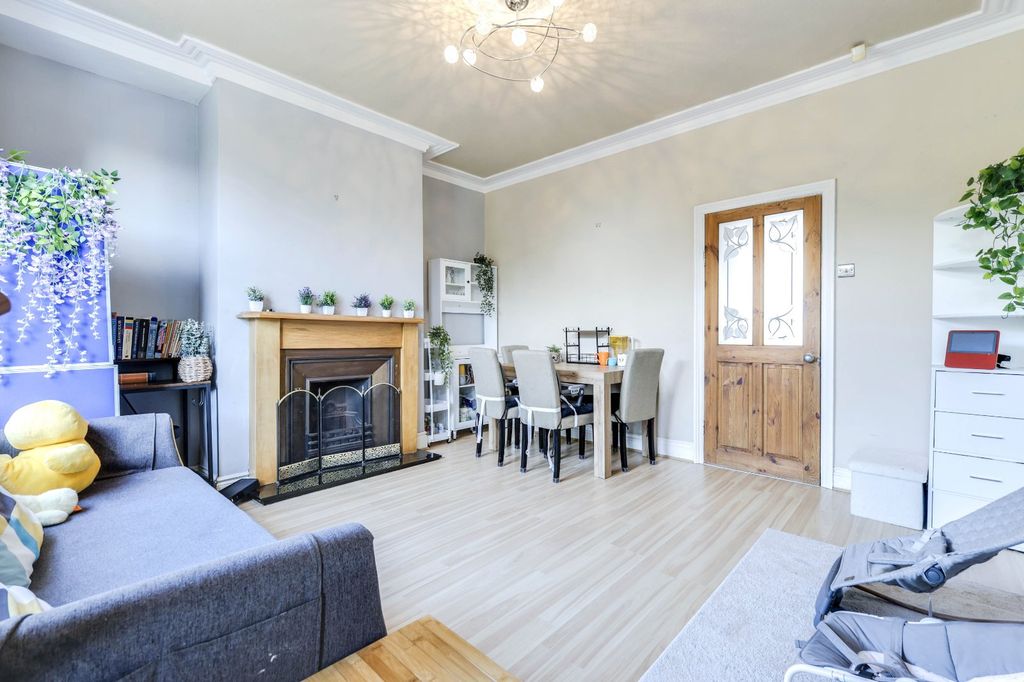 Property photo 2 of 13 Picture No. 03