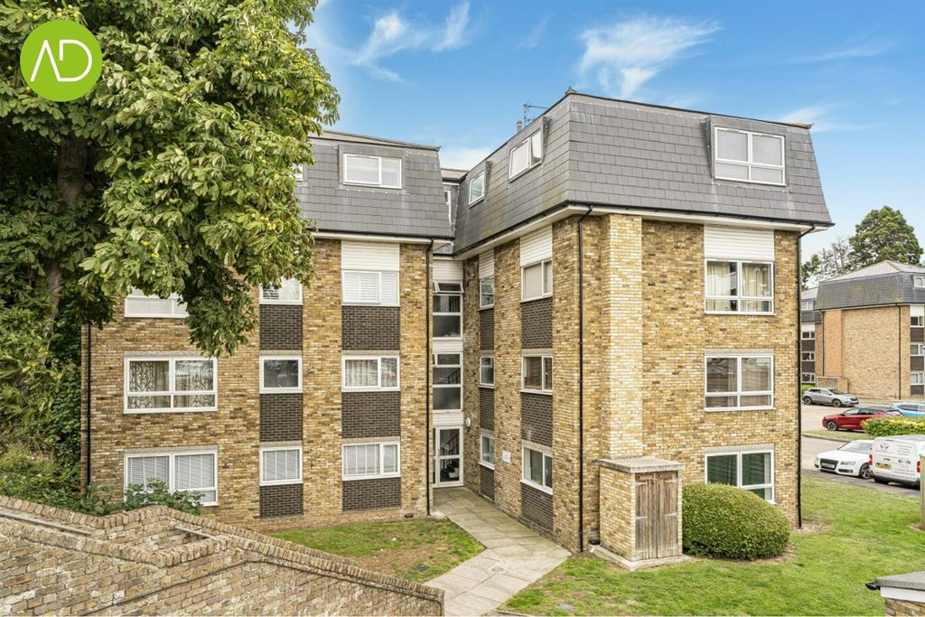Property photo 1 of 22 13.Png