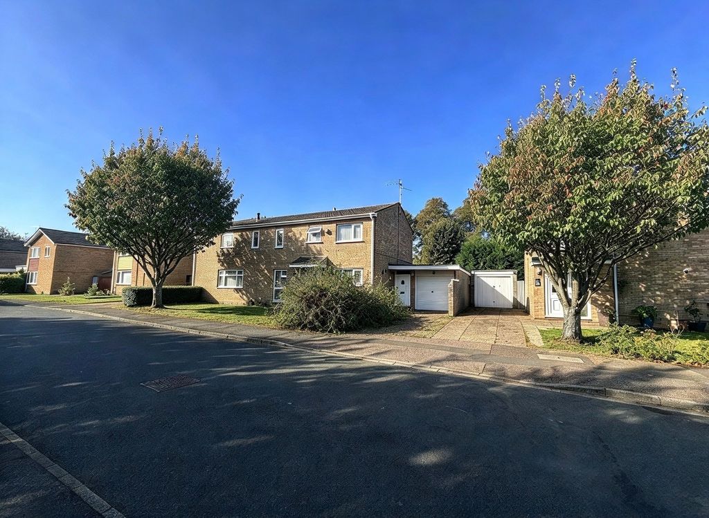 Property photo 1 of 2