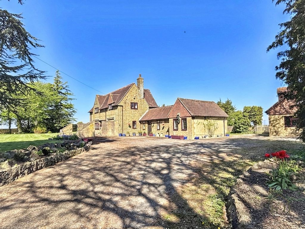 Property photo 1 of 55