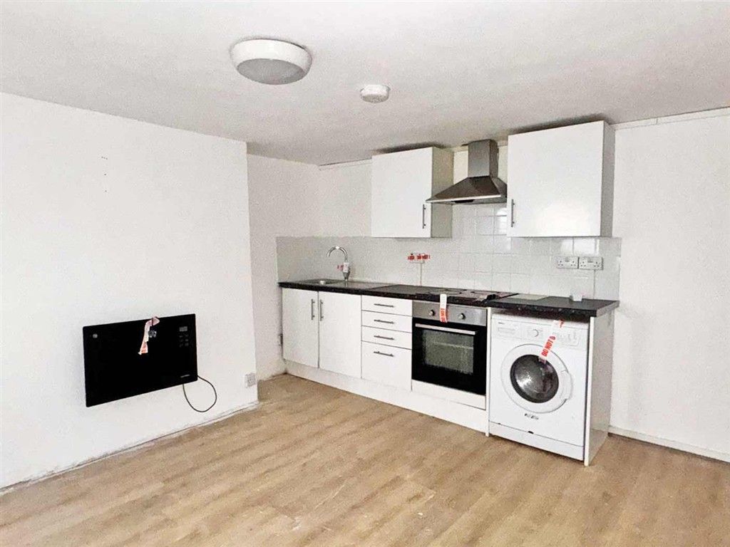 Property photo 3 of 6