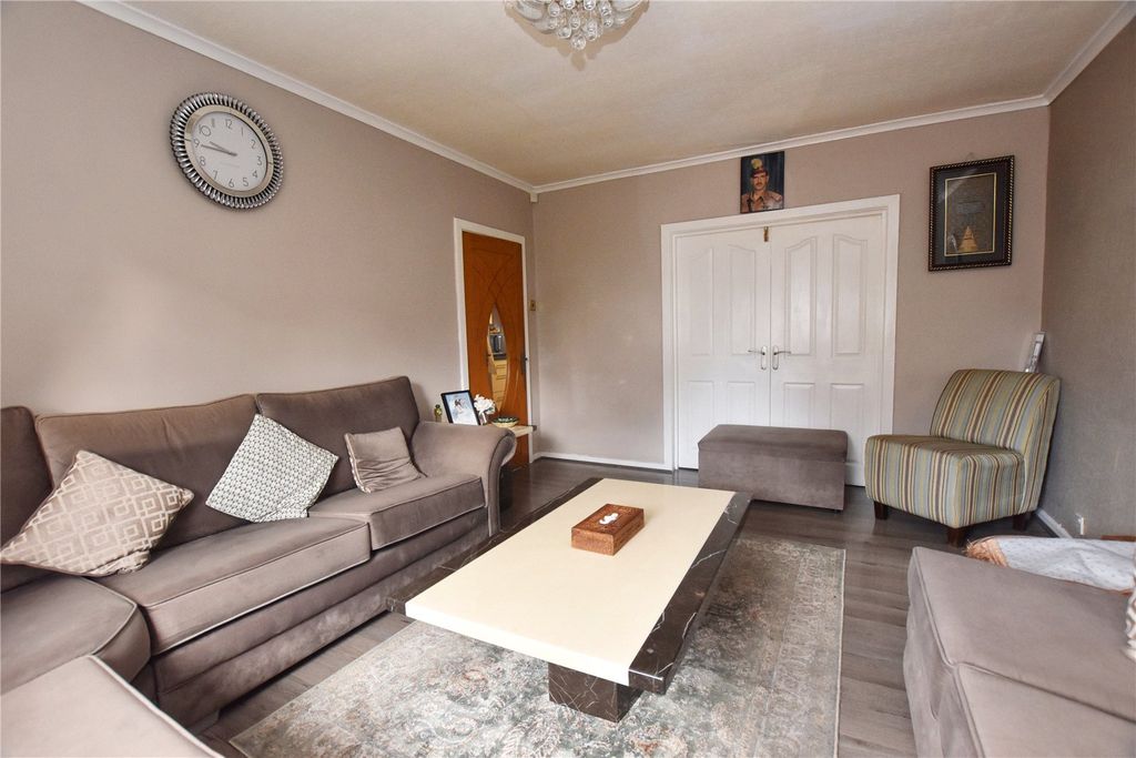 Property photo 3 of 27 Picture No. 39