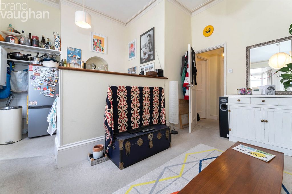 Property photo 3 of 6 Living Room