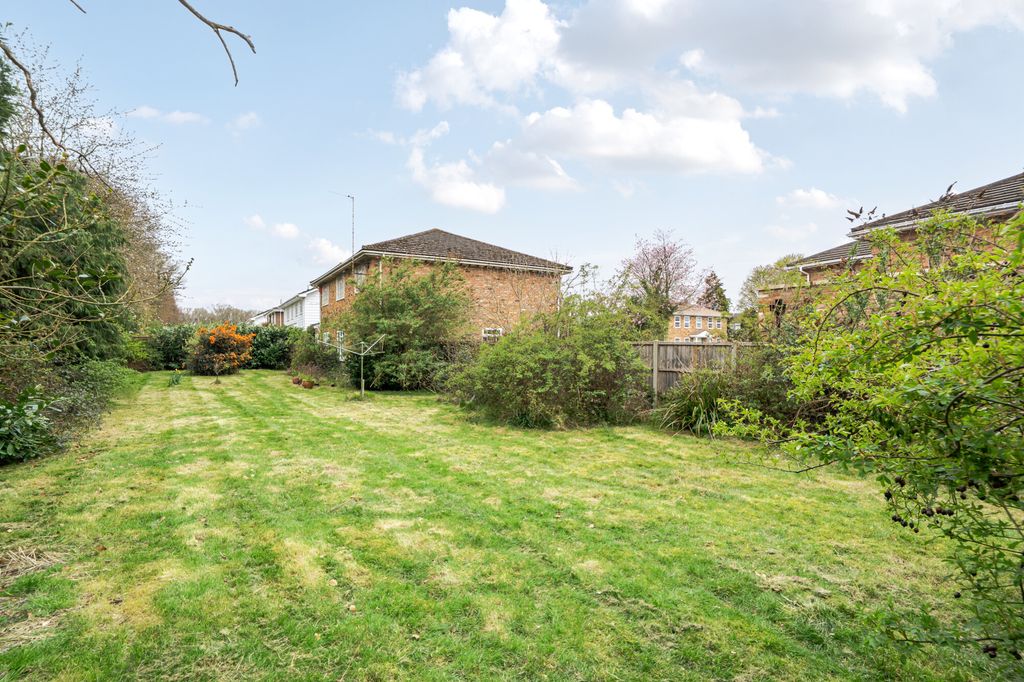 Property photo 2 of 22