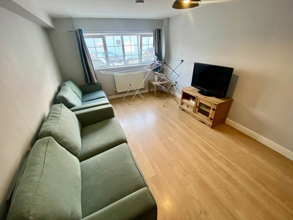 Property photo 2 of 12 Img_9187