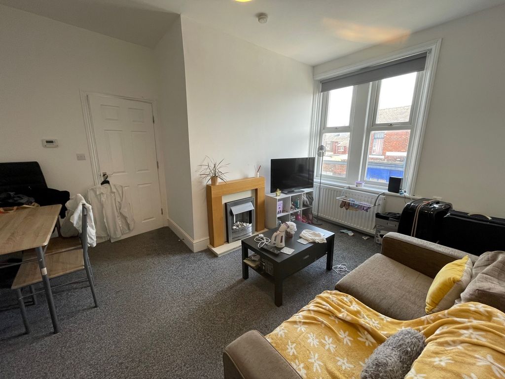 Property photo 3 of 5
