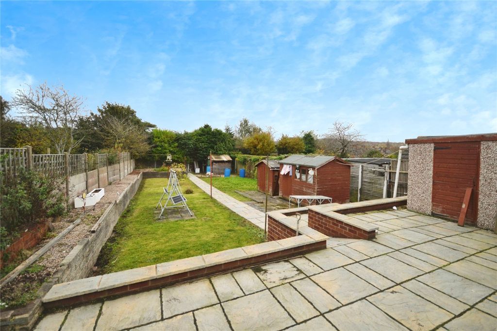 Property photo 1 of 11 Garden