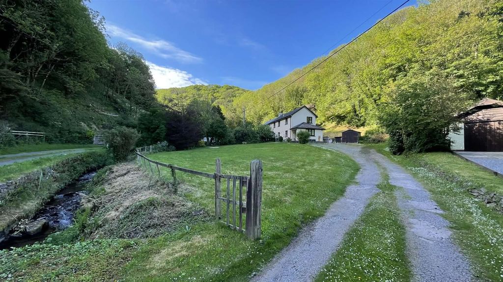 Property photo 1 of 24 Brook 3 Central Under The Main Picture.Jpg