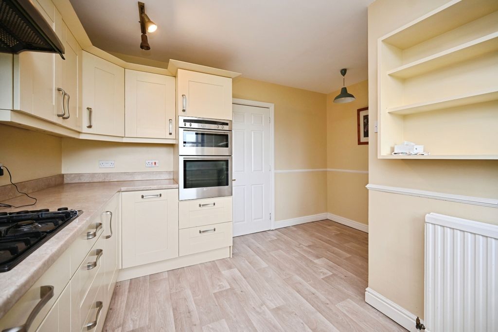 Additional image 6 of 3 bed flat for saleThe Wickets, Studley Road, Ripon HG4