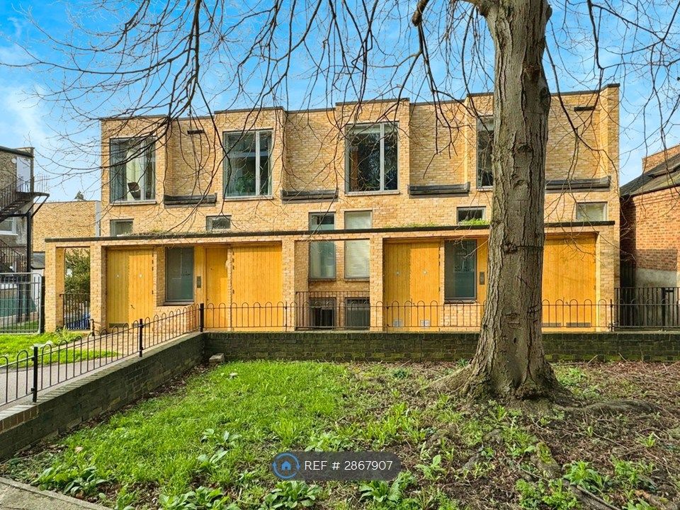 Property photo 1 of 13 Front