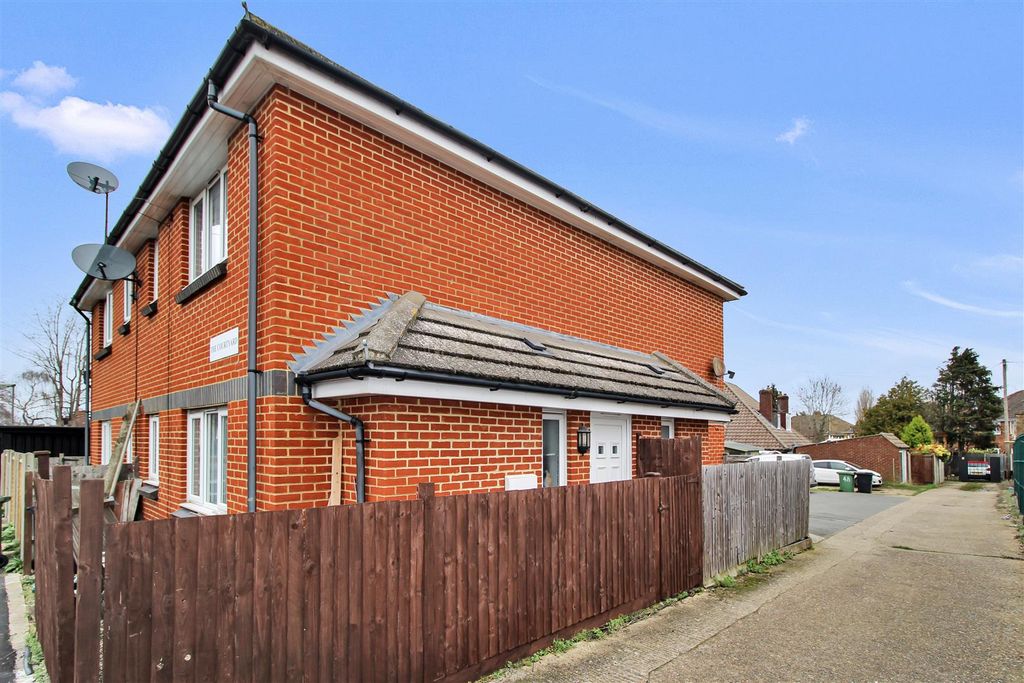 Property photo 1 of 8 Img_5697.Jpg