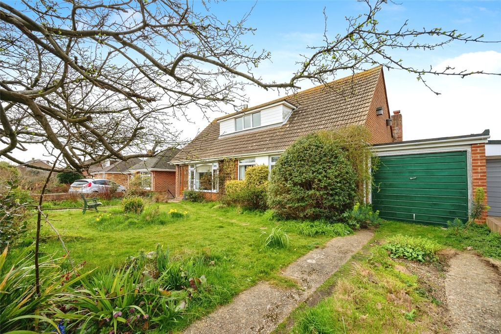 Property photo 1 of 37 Picture No. 21