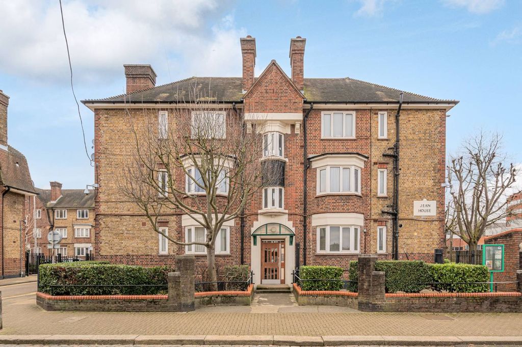 Property photo 2 of 7