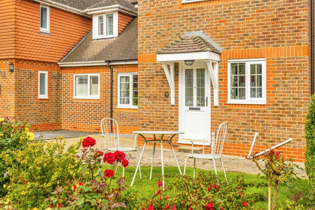 Property photo 2 of 17