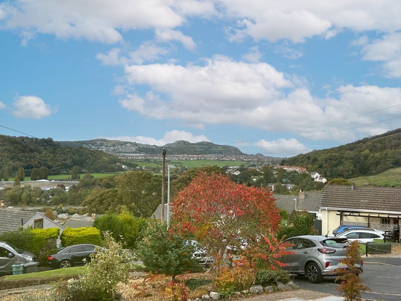 Property photo 2 of 16 Photo 2