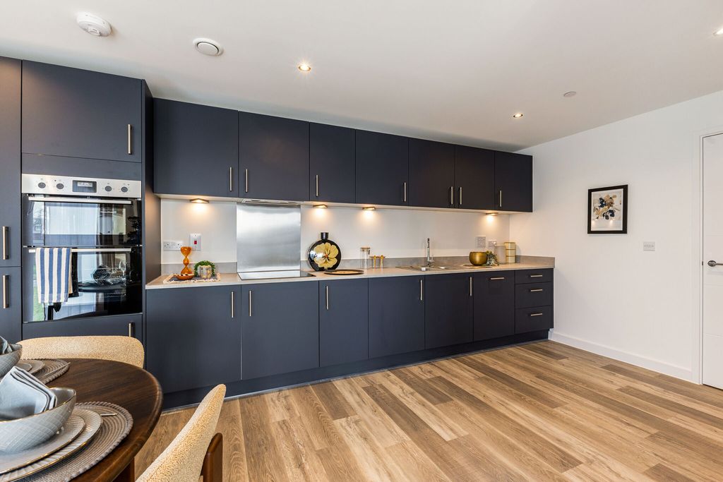 Property photo 1 of 10 Show Home