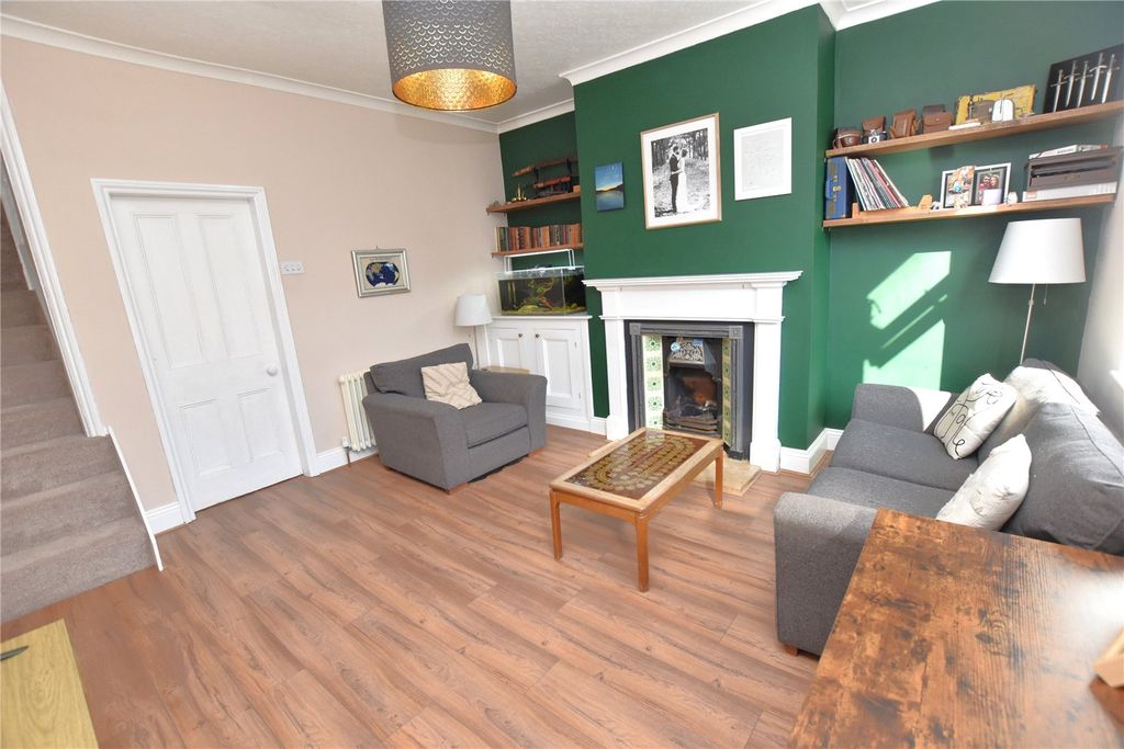 Property photo 2 of 17 Picture No. 40