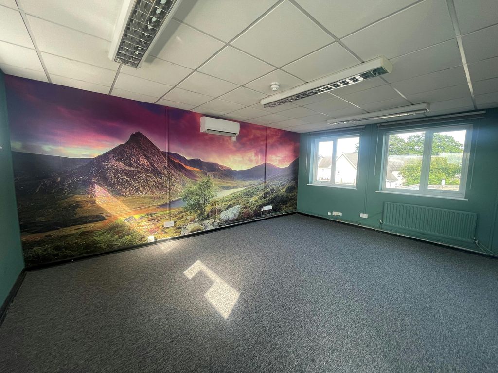 Property photo 3 of 5 1.Jpg