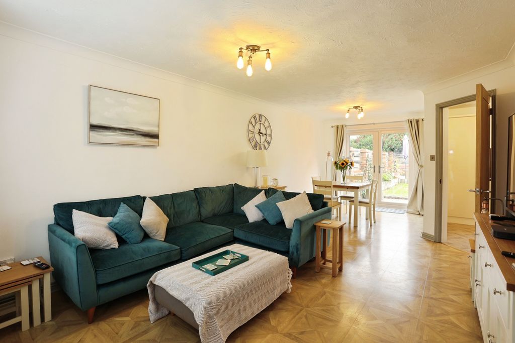 Property photo 3 of 23 Img_8178