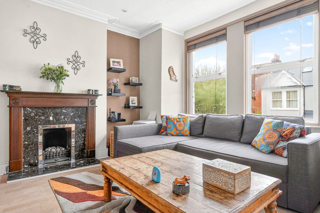 Property photo 3 of 27 Photo 22