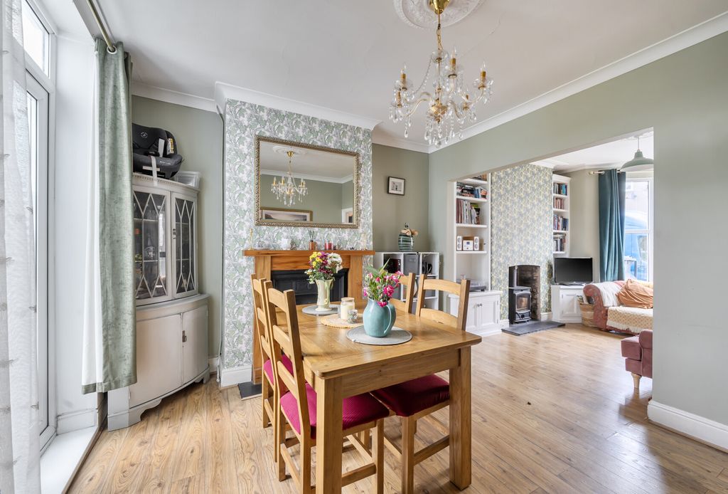 Property photo 2 of 17 Dining Room