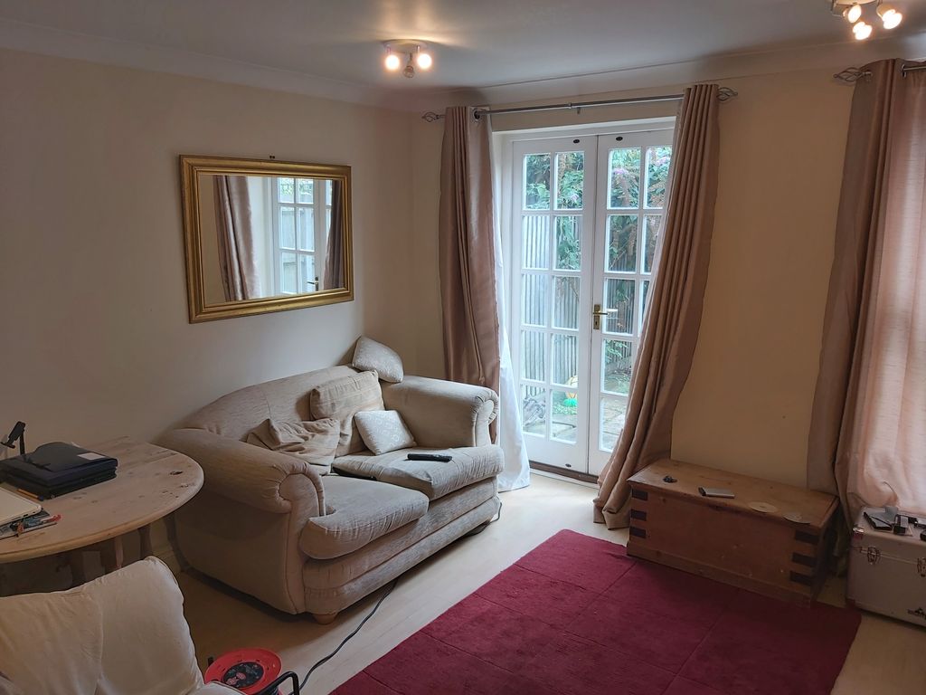 Property photo 3 of 7