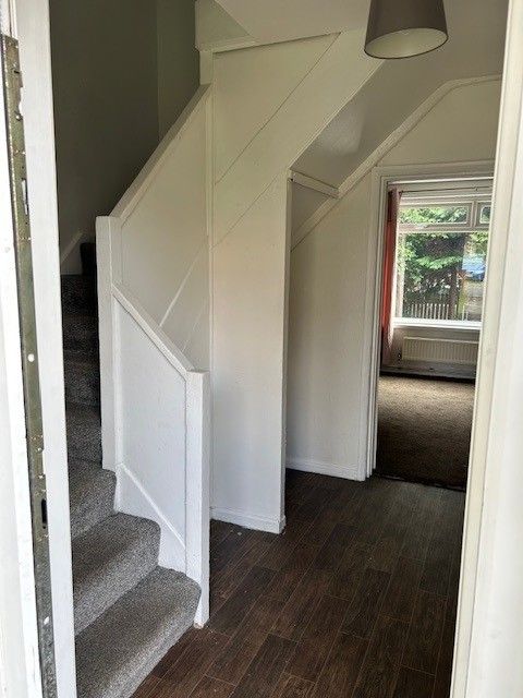 Property photo 2 of 11 Entrance
