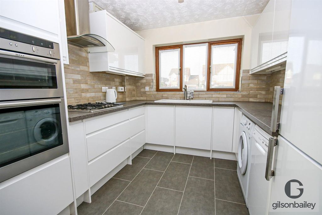 Property photo 2 of 17 6-Img_1423.Jpg