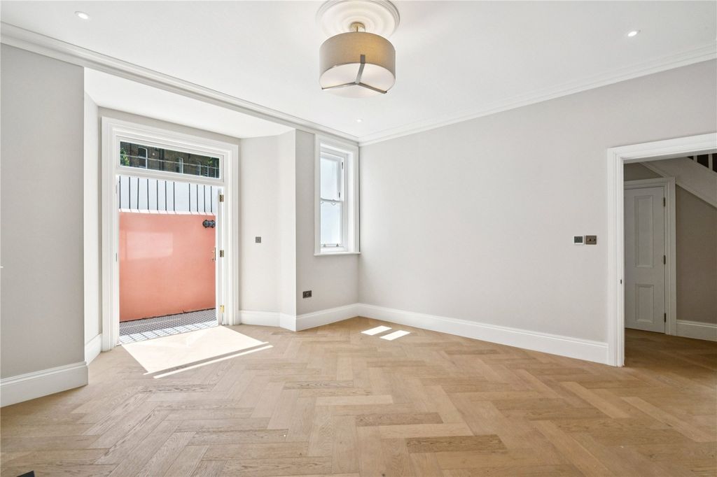 Property photo 3 of 12 Reception Room