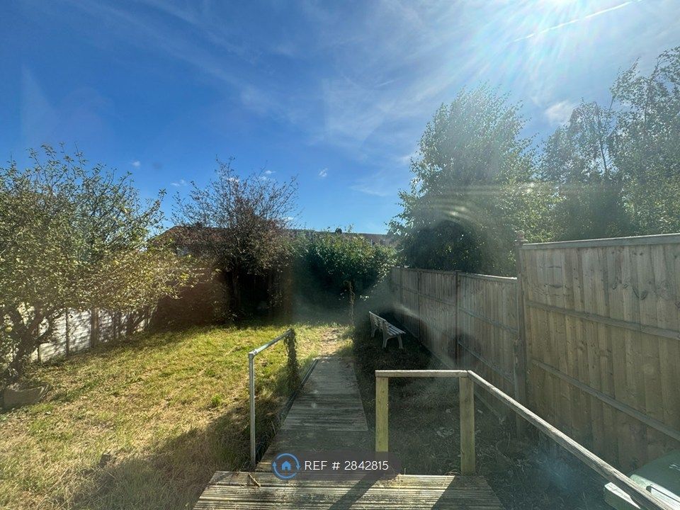 Property photo 3 of 27