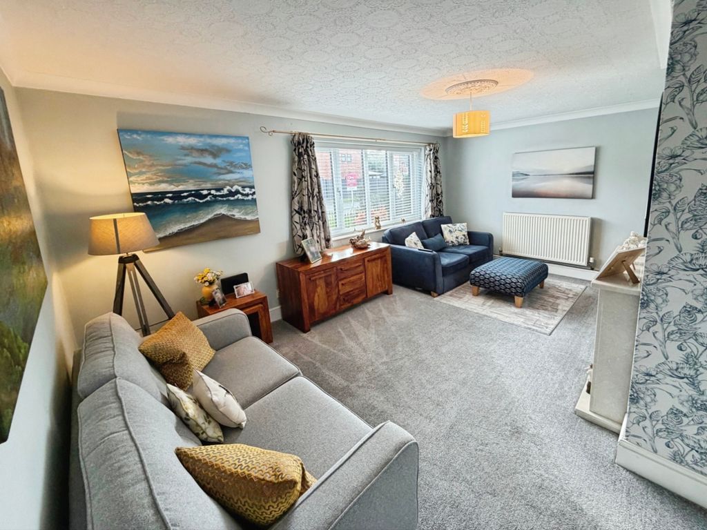 Property photo 2 of 39 Pbox-Img.Jpg