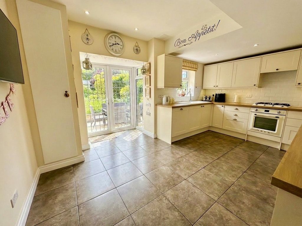 Additional image 9 of 4 bed detached house for saleThe Broadway, Dudley DY1