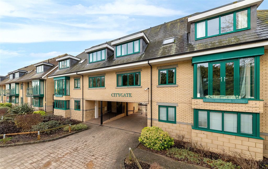 1 bed flat for sale Chesterton