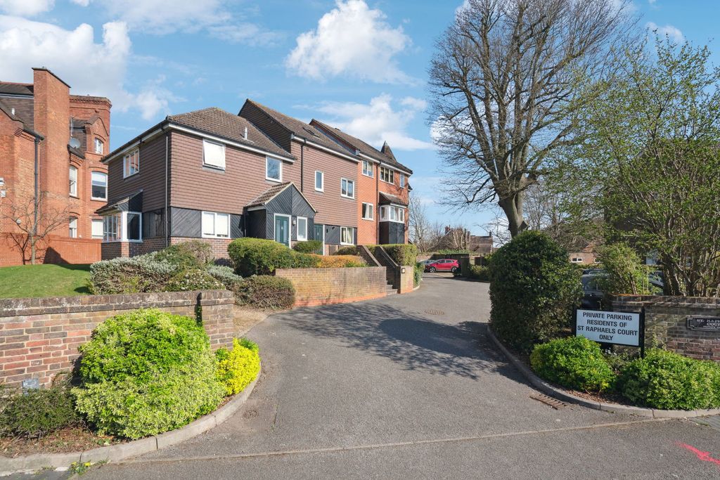 Property photo 3 of 9