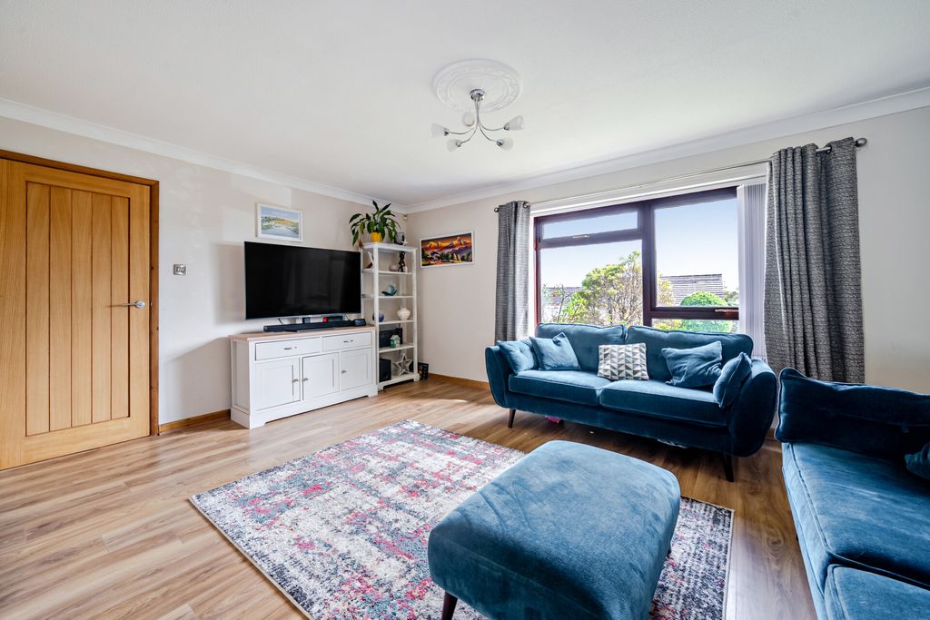 Property photo 2 of 22 1512575-10-1A0440...