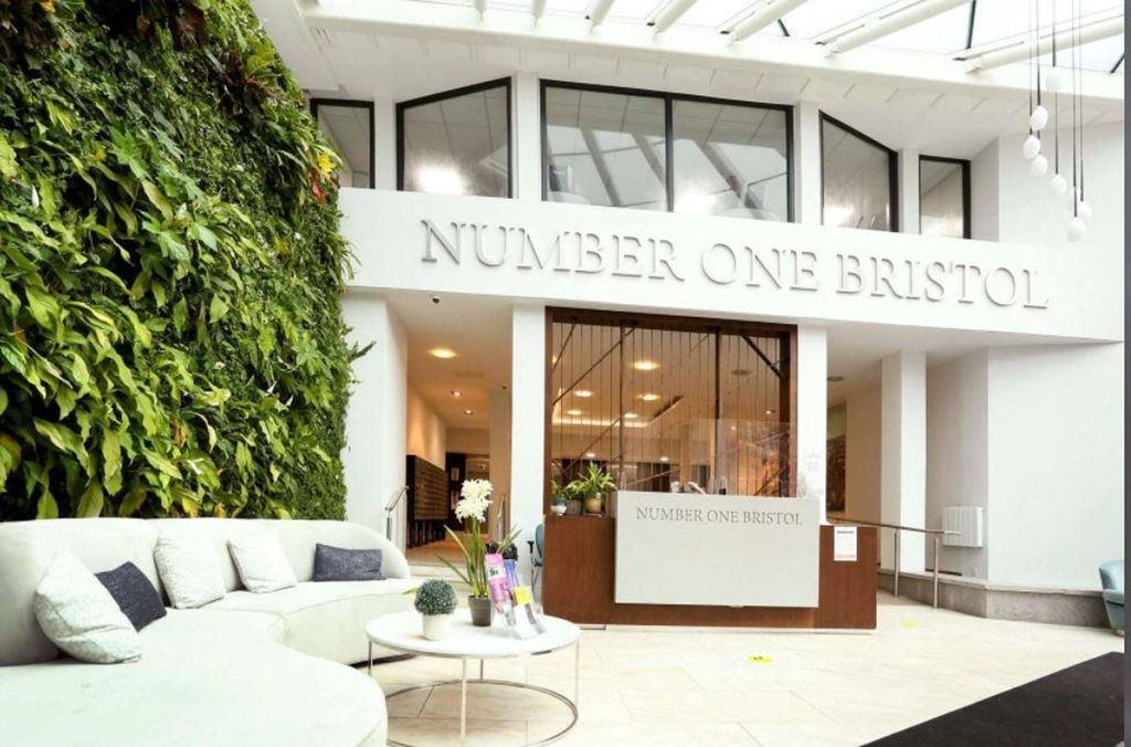 Property photo 1 of 9